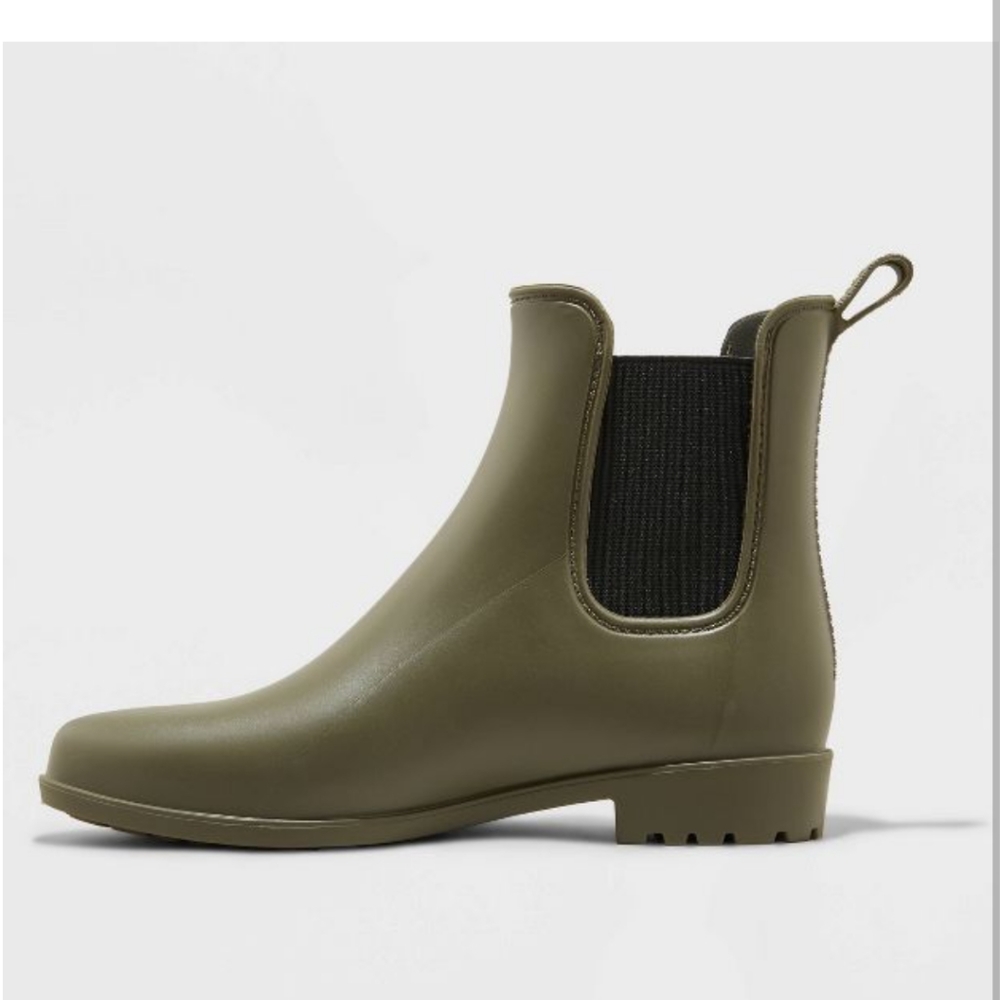 Chelsea Boots - Picture 3 of 5